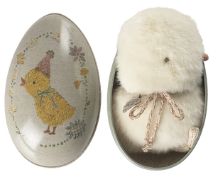 
            
                Load image into Gallery viewer, Plush Chicken, Mini
            
        