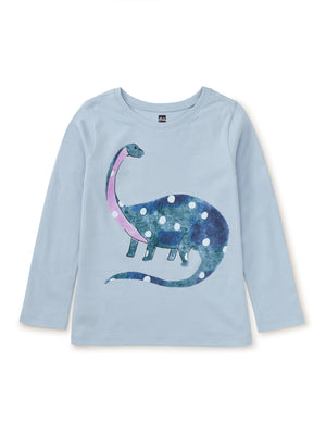 This dotted blue dino is ready to add a splash and fun style to back-to-school and weekend fun. Made of 100% soft cotton, the colors on our fall-ready long-sleeve tee stay vibrant, wash after wash.

Standard fit
Crew neckline
Long sleeve
Above thigh length
100% cotton jersey
Machine wash